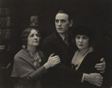 A Woman of Paris, © Roy Export Company Establishment
